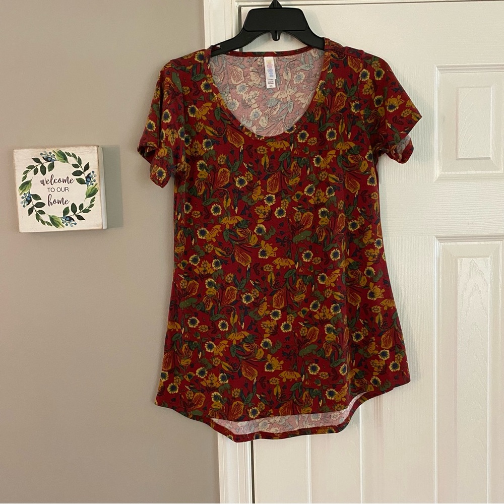 Lularoe Classic Tee Autumn Fall Floral Short Sleeve Shirt Size XXS Leaves